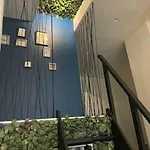 Le Berlier 60m2 + Cour Privee - Centre Historique * Дижон