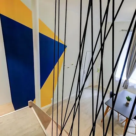 Le Berlier 60m2 + Cour Privee - Centre Historique Apartment